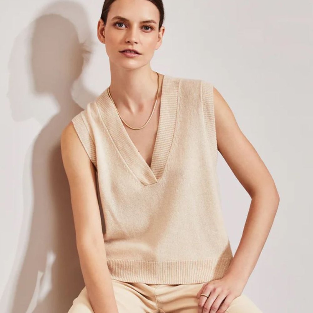 525 America Cashmere Sweater Vest V-neck in CREAM Brand New with Tags